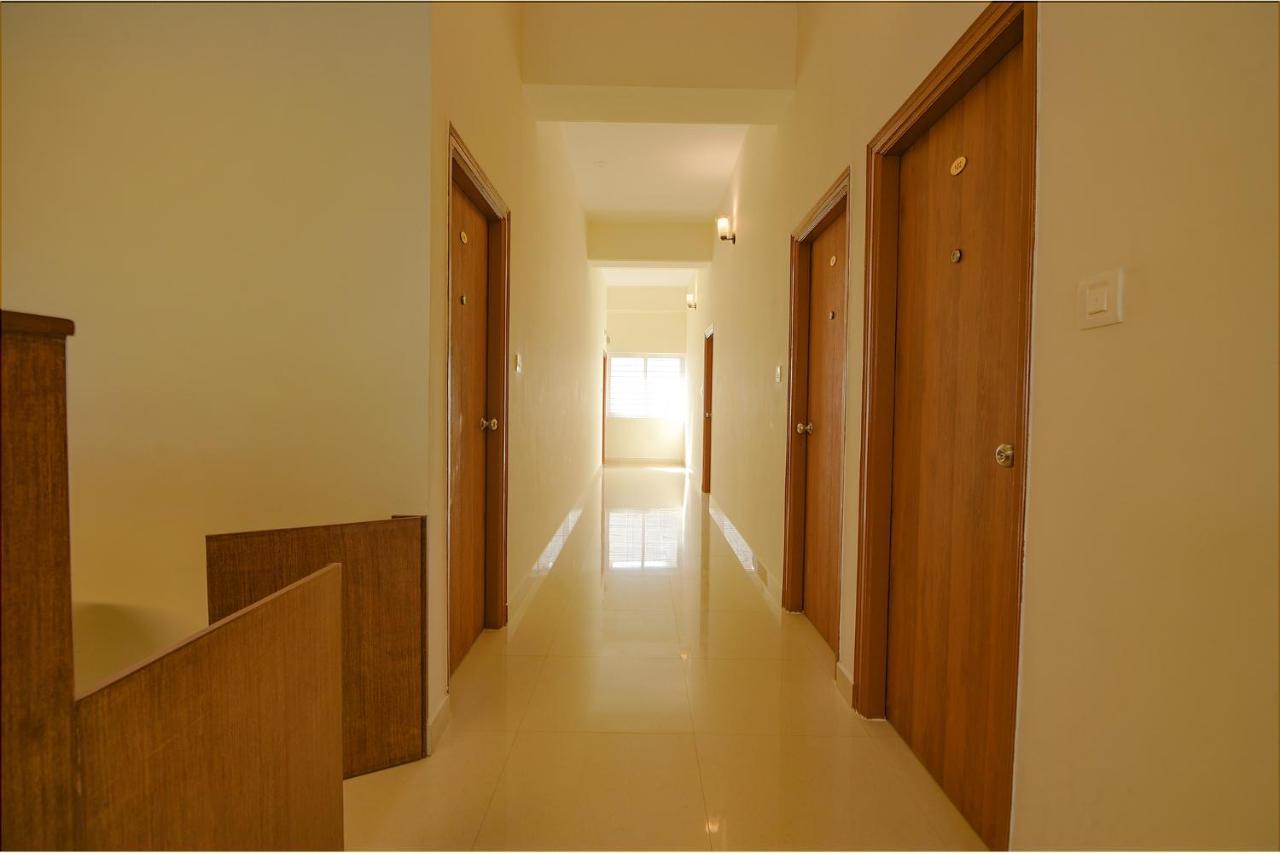 Fabhotel Gr Lake View - Btm Layout Bangalore Bagian luar foto