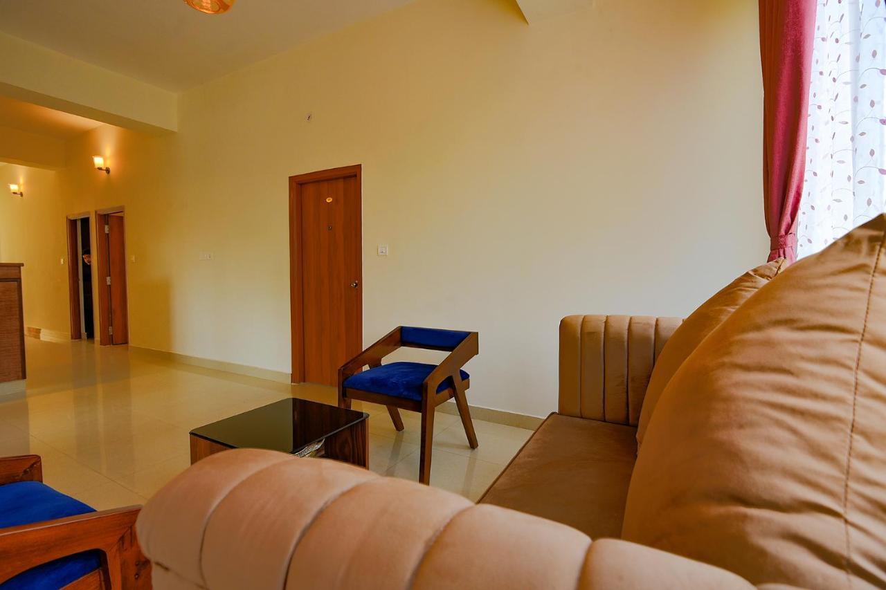 Fabhotel Gr Lake View - Btm Layout Bangalore Bagian luar foto