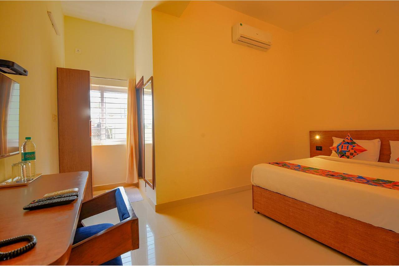 Fabhotel Gr Lake View - Btm Layout Bangalore Bagian luar foto
