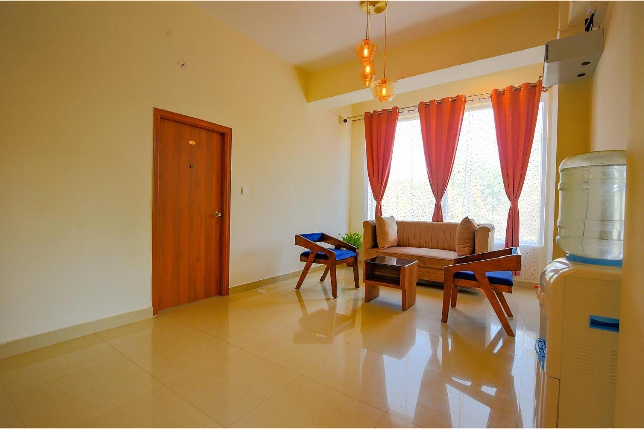 Fabhotel Gr Lake View - Btm Layout Bangalore Bagian luar foto
